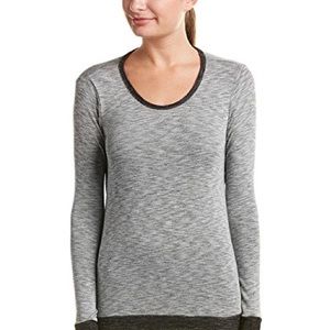 Beyond Yoga pullover
